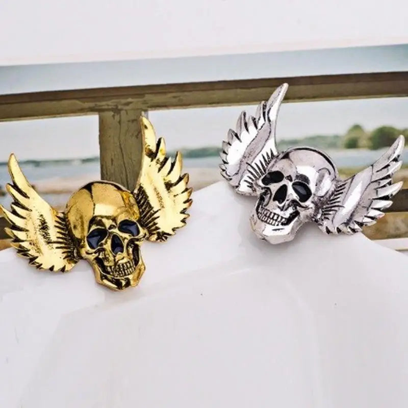 Gothic Metal Skull Wings Lapel Pin Brooch for Men