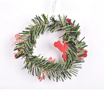 Adorable 15cm Mini Christmas Wreath - Elegant Seasonal Decor