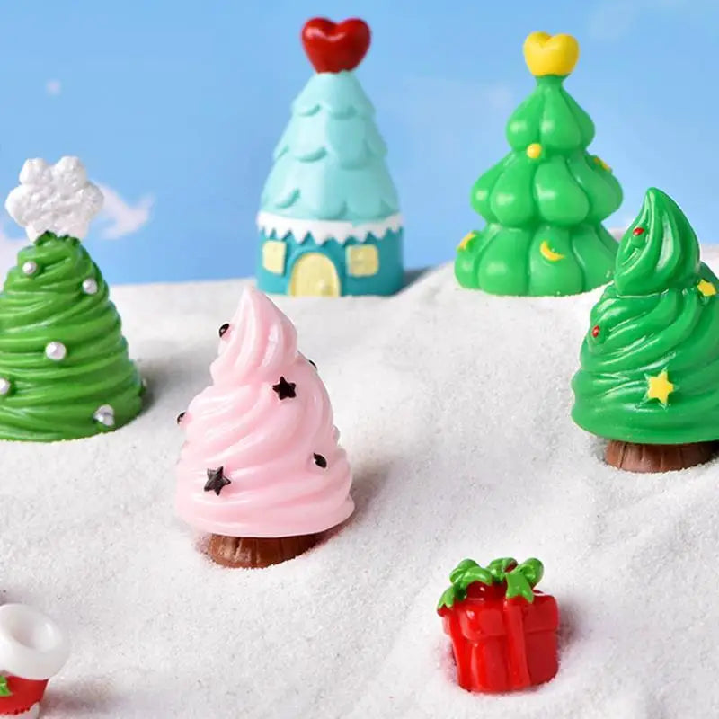 Mini Christmas Tree Couple Figurines