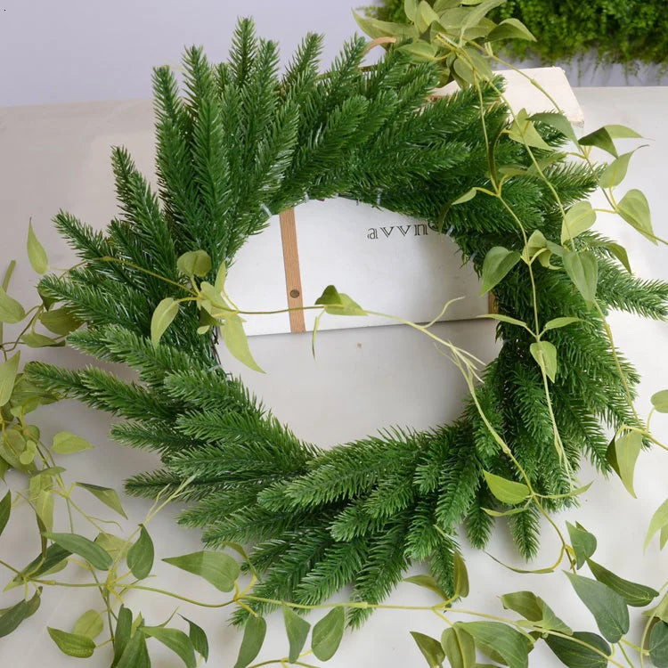 Christmas Decor - Artificial Flowers & Greenery, Gift Decor - Decorative Wreath for Home & Holiday