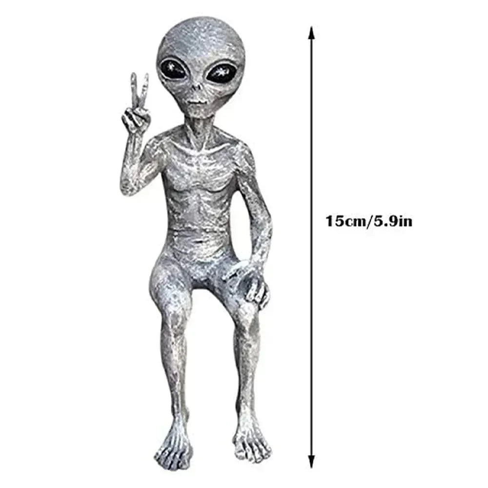 Funny Resin Alien Statue Outdoor Garden