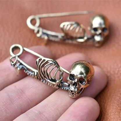 Retro Skull Pin Gothic Brooches for Men and Women