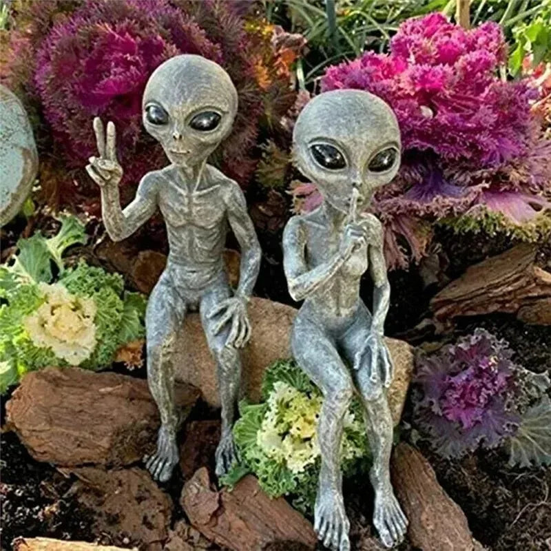 Funny Resin Alien Statue Outdoor Garden