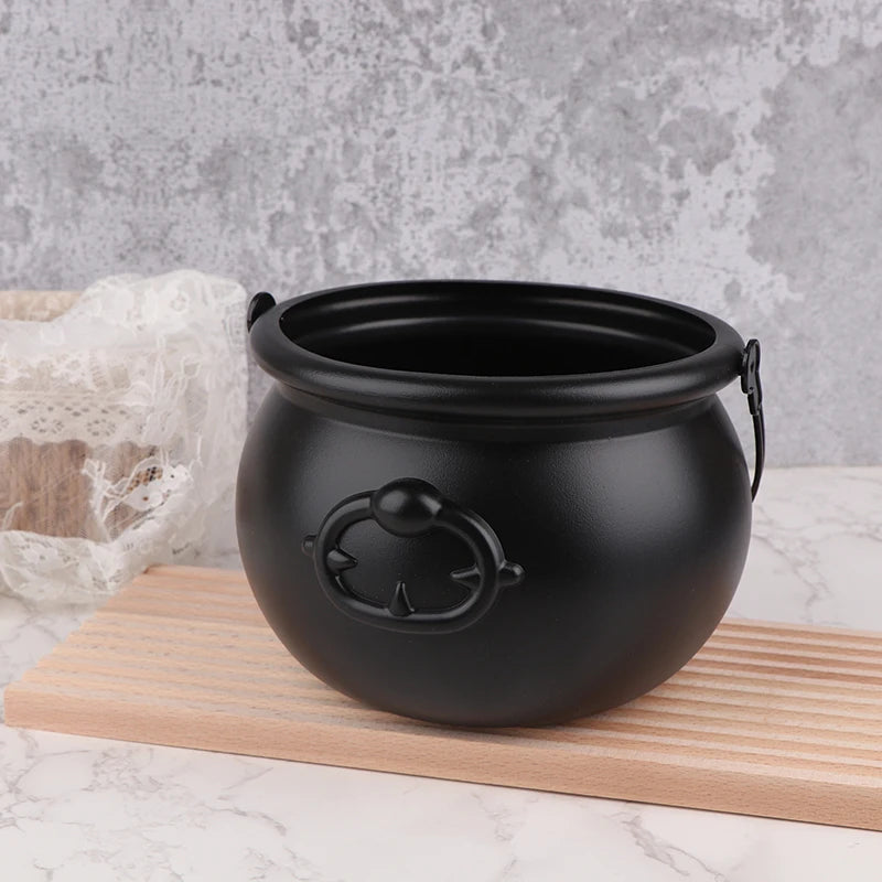 Large Wizard Witch Cauldron