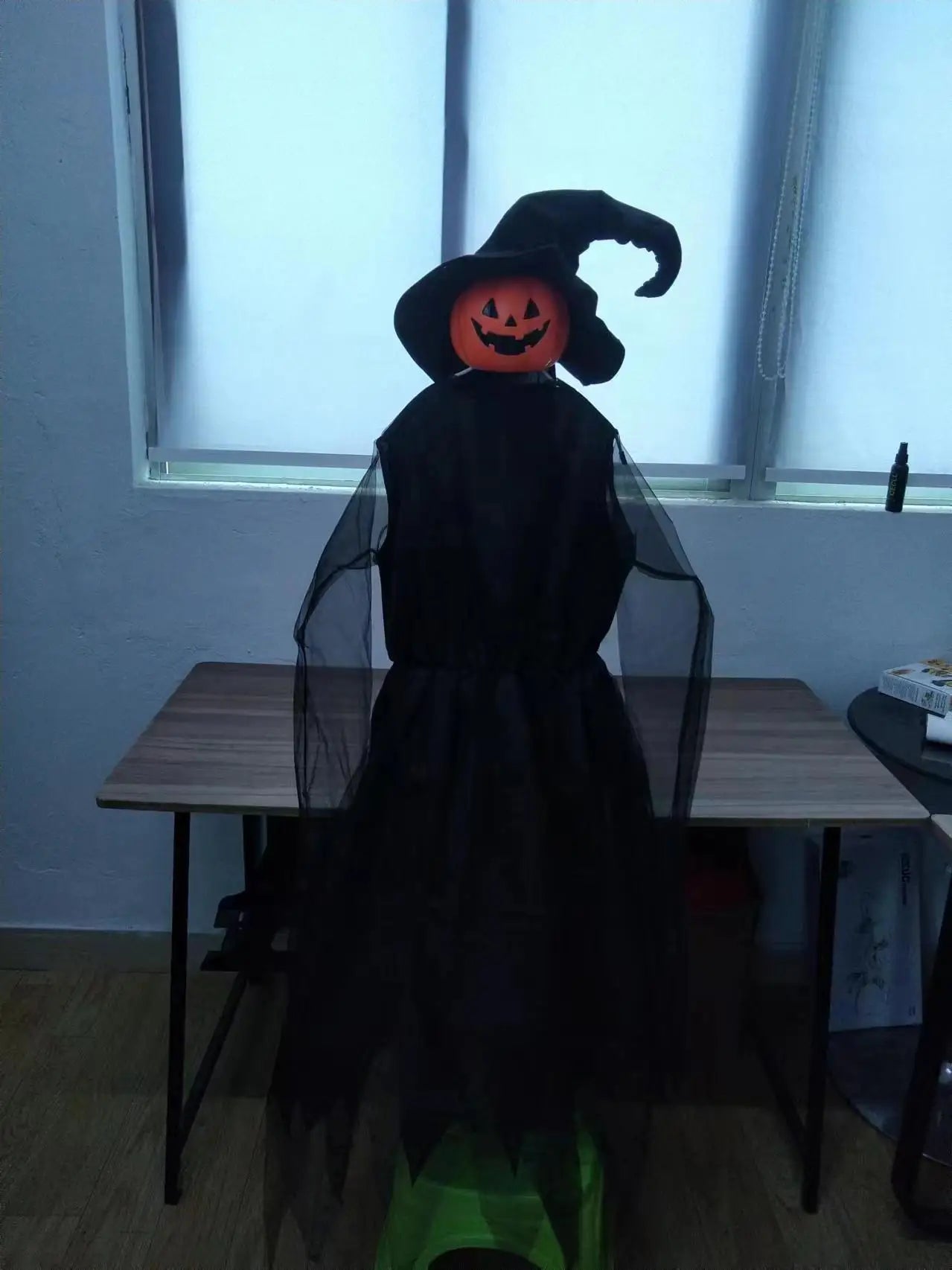 Light-Up Witches with Stak Screaming Witches Sound Activated Sensor
