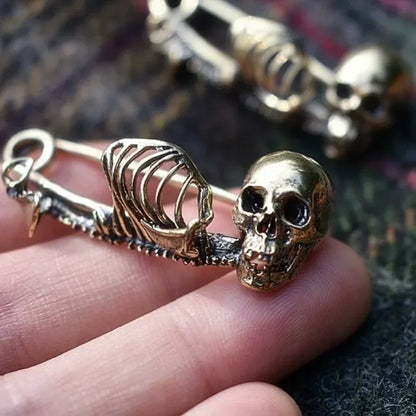 Retro Skull Pin Gothic Brooches for Men and Women