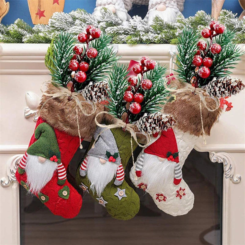 Christmas Decor - Artificial Flowers & Greenery, Gift Decor - Decorative Wreath for Home & Holiday